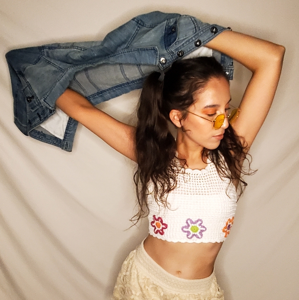 Cropped Jean Jacket - Picture 4 of 8
